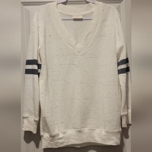 Bobbie Brooks long sleeve sweater